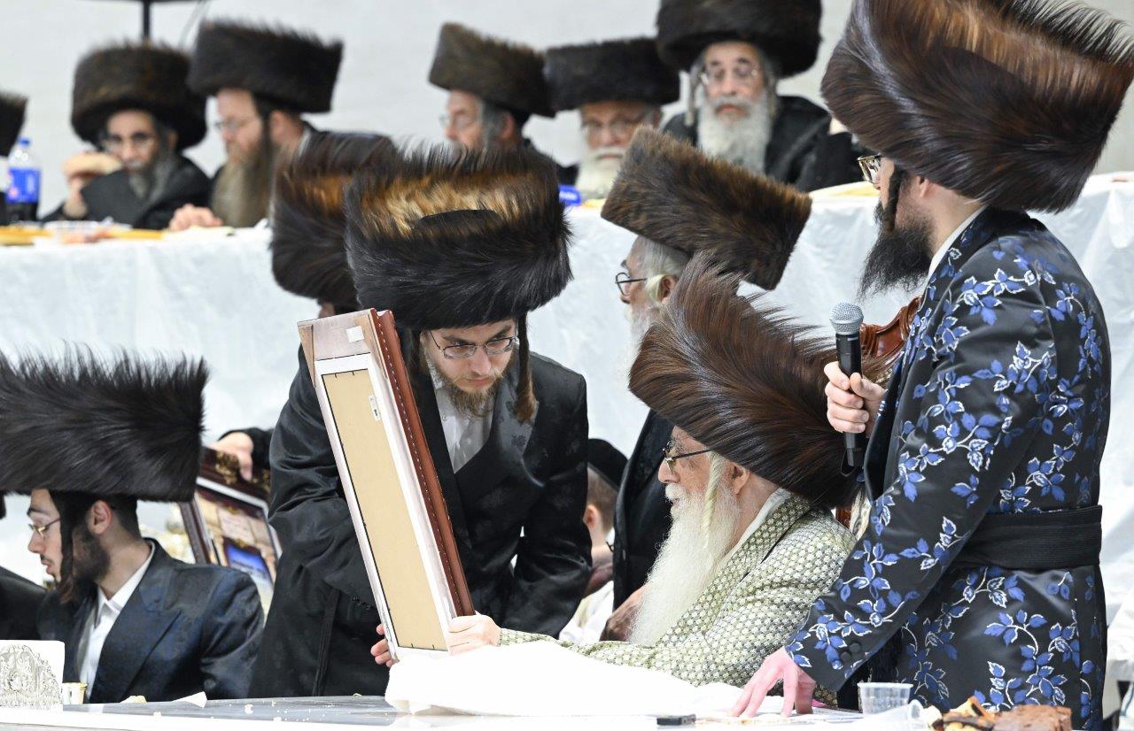 שבע ברכות אחרון והילולא קדישא בצאנז