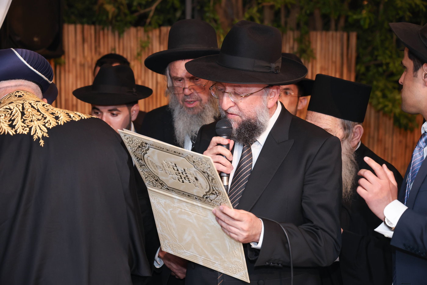 נישואי נכדתם המשותפת של הגר"י יוסף והגרש"מ עמאר