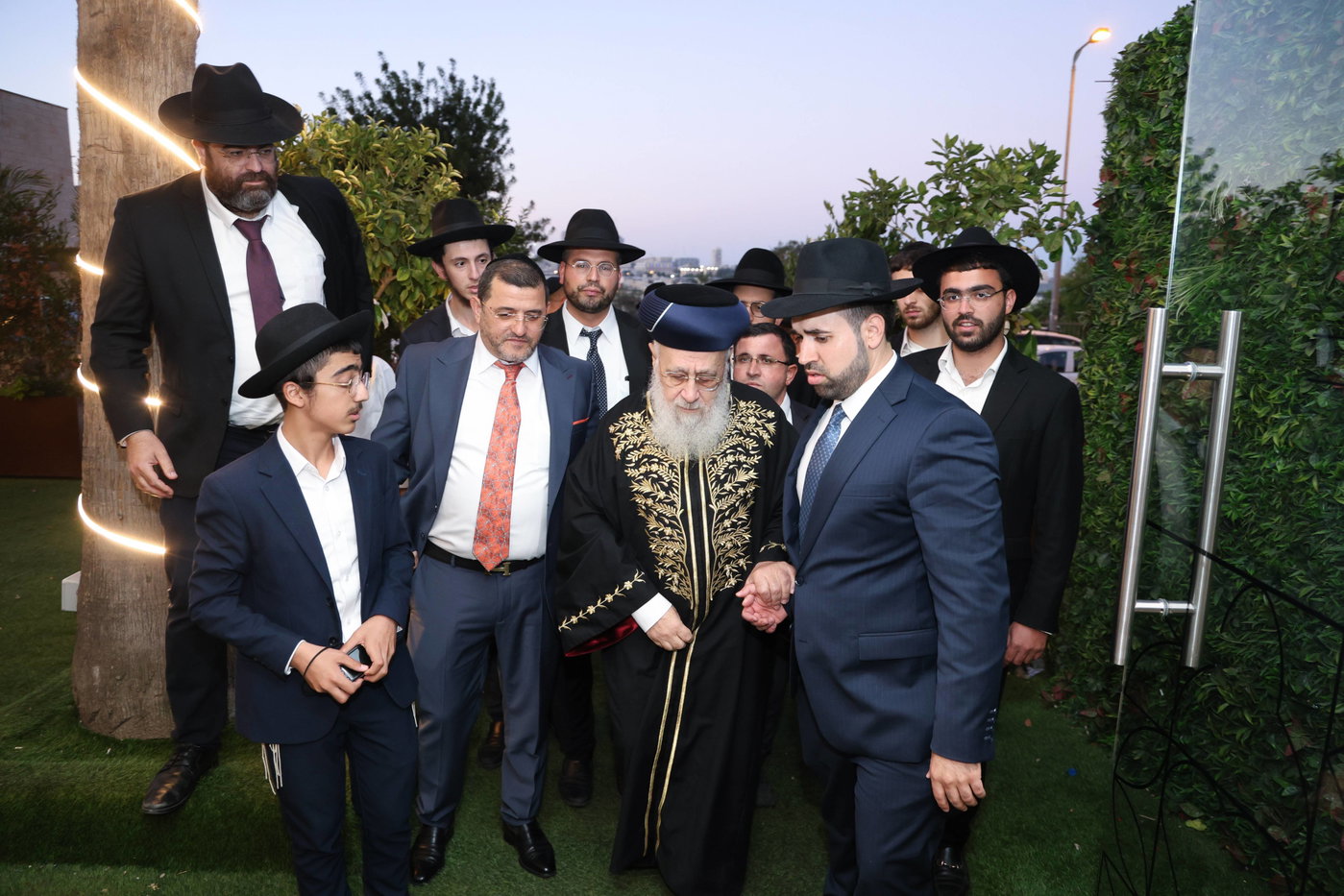 נישואי נכדתם המשותפת של הגר"י יוסף והגרש"מ עמאר