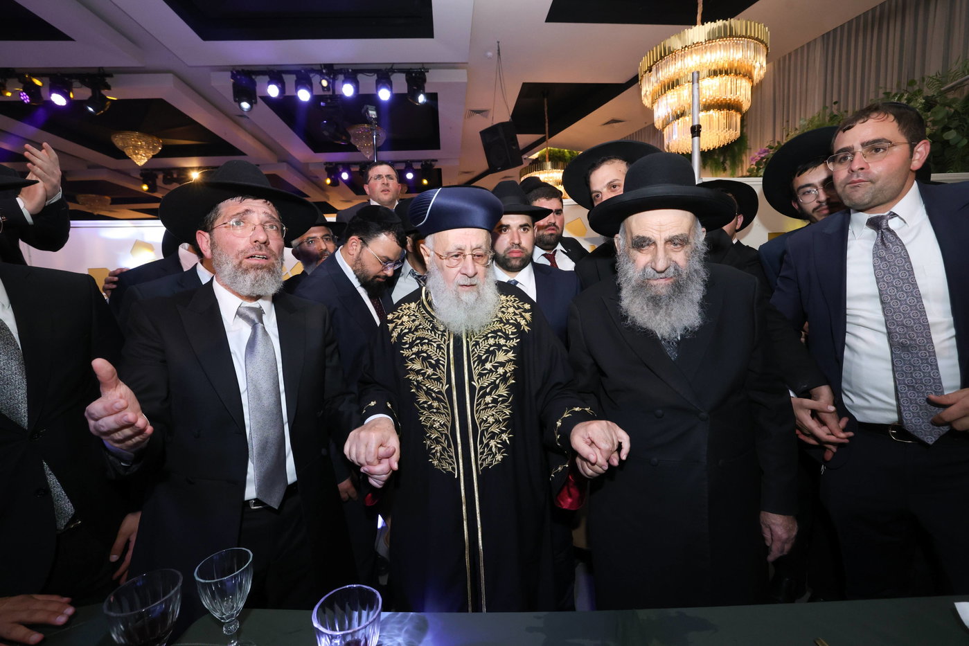 נישואי נכדתם המשותפת של הגר"י יוסף והגרש"מ עמאר