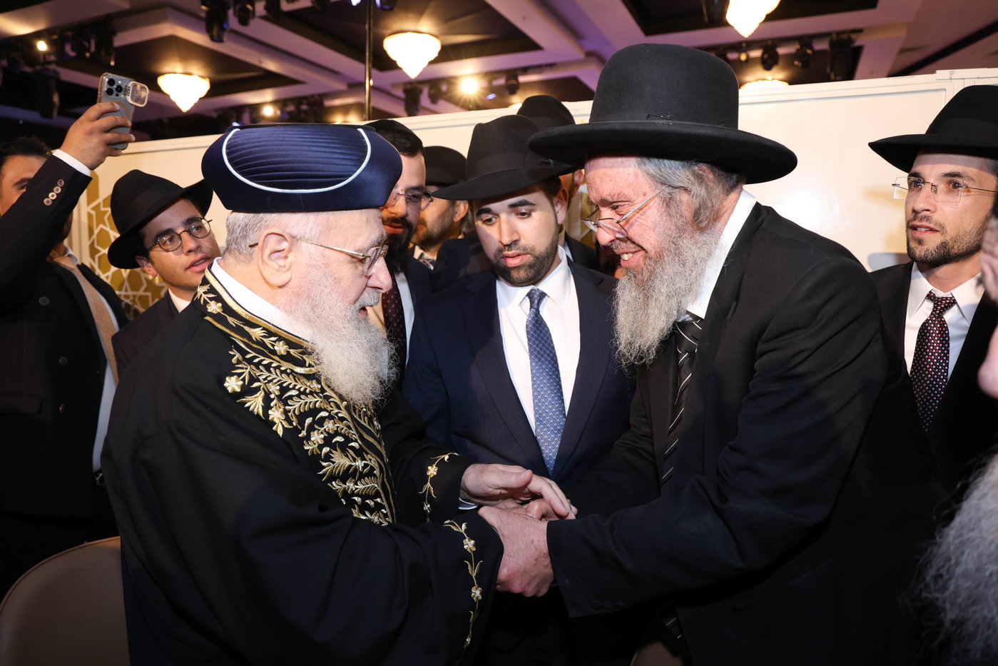 נישואי נכדתם המשותפת של הגר"י יוסף והגרש"מ עמאר