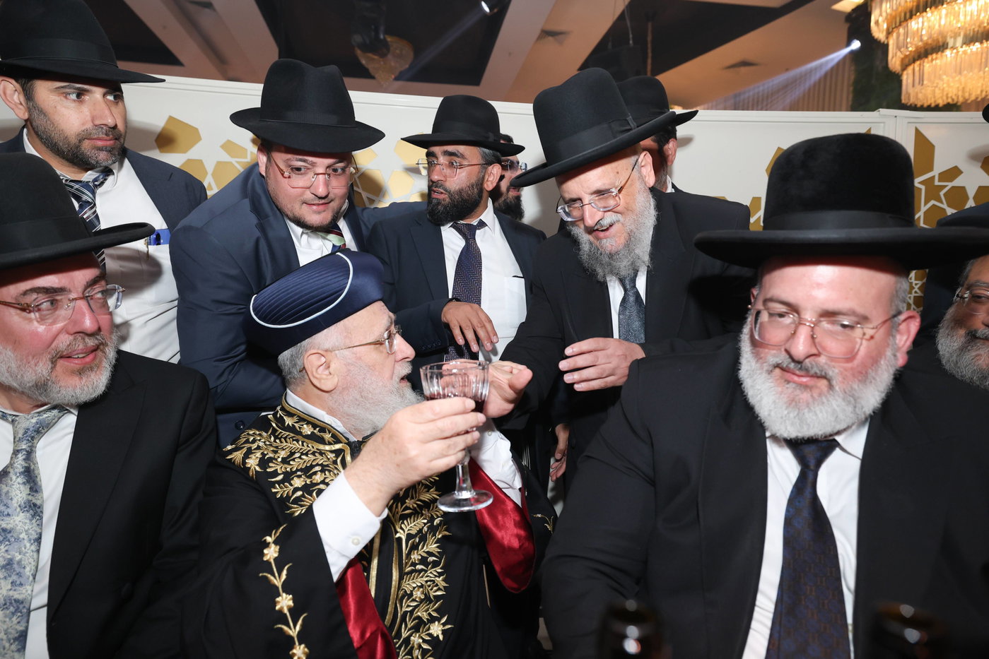 נישואי נכדתם המשותפת של הגר"י יוסף והגרש"מ עמאר