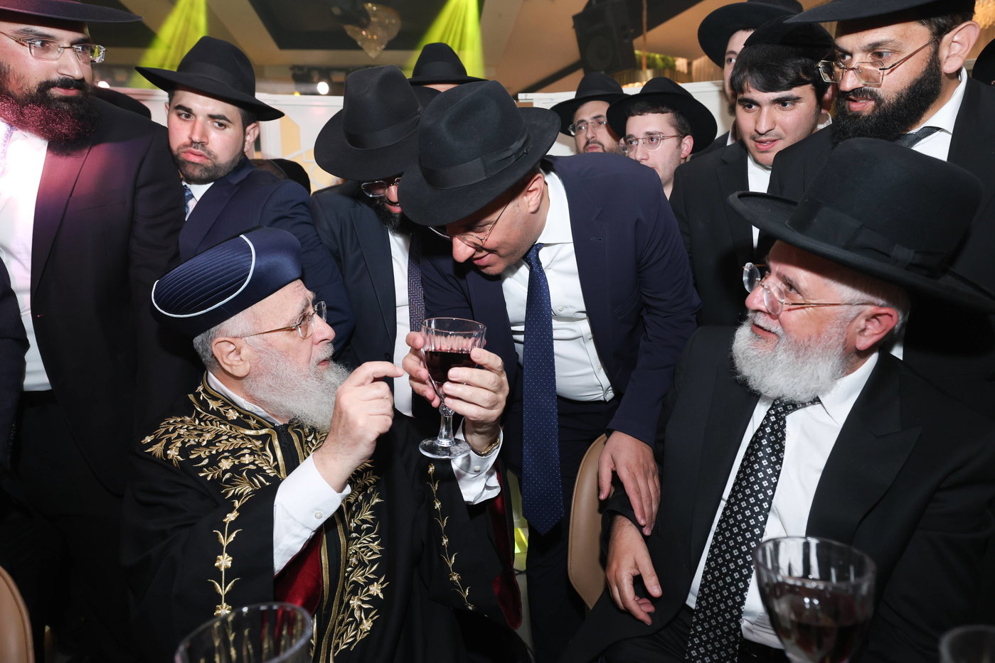 נישואי נכדתם המשותפת של הגר"י יוסף והגרש"מ עמאר