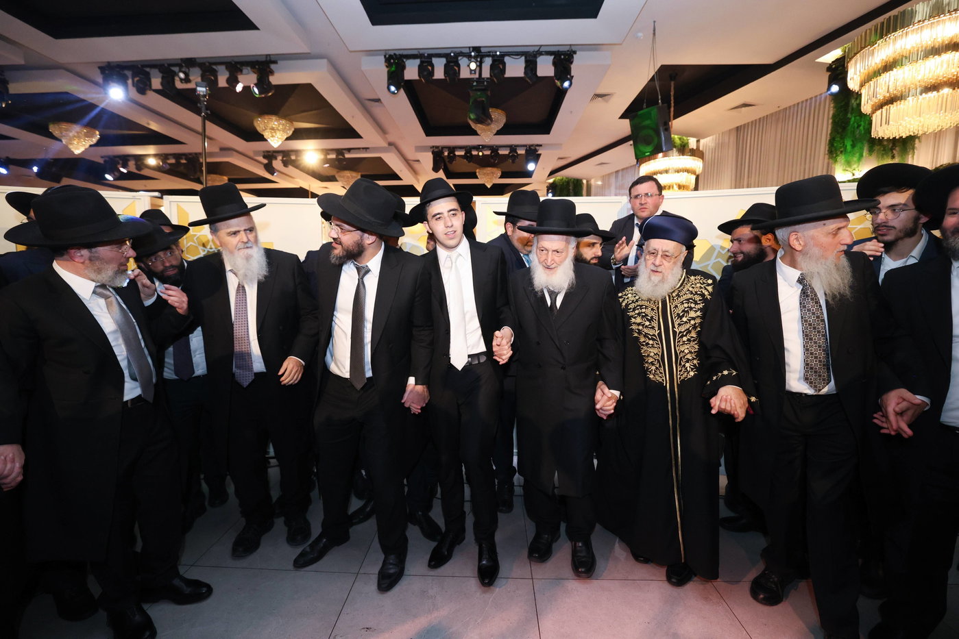 נישואי נכדתם המשותפת של הגר"י יוסף והגרש"מ עמאר