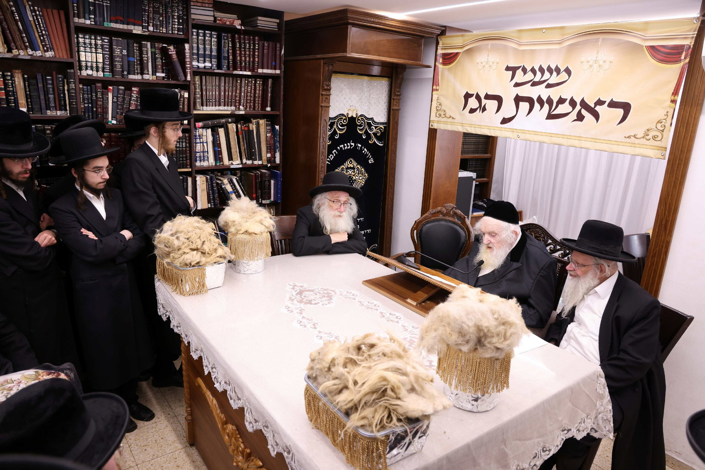 הגר"מ שטרנבוך במעמד 'ראשית הגז'