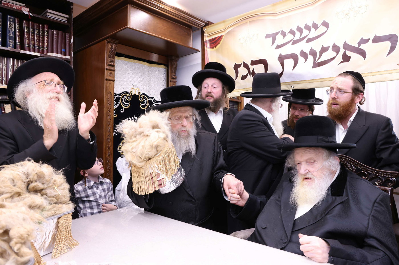 הגר"מ שטרנבוך במעמד 'ראשית הגז'