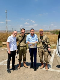 מה עשו איציק אוחנה ושוקי סלומון עם סיר צ'ולנט מהביל בגבול לבנון? צפו