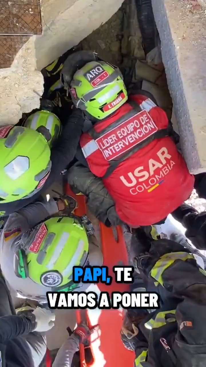 כוחות חילוץ קולומביאניים חילצו ילד בן 11 בחיים מהריסות בוונצואלה - לאחר 70 שעות