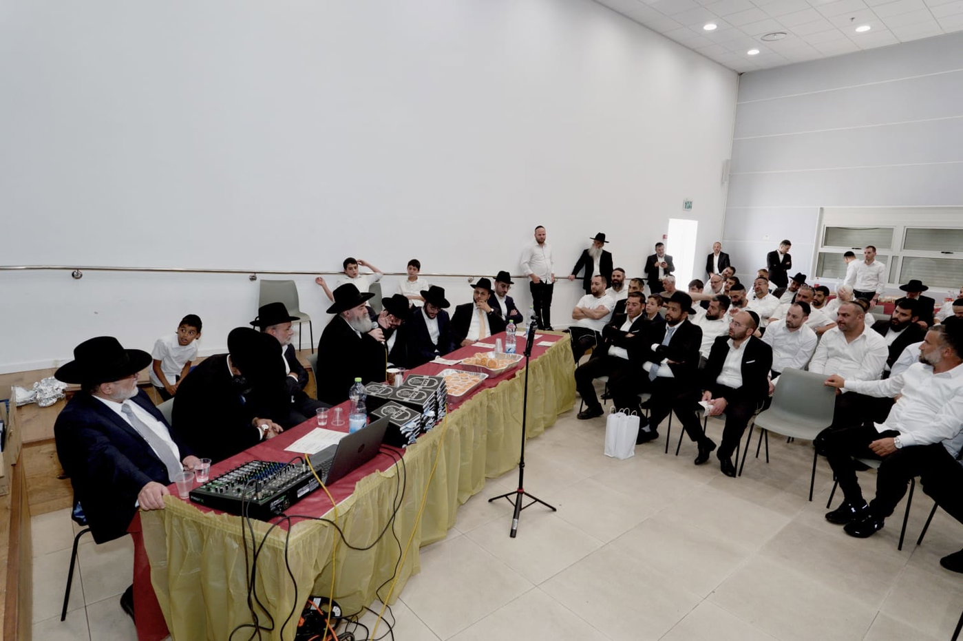 מסיבת חומש בתלמוד תורה ״חזון מאיר ובית ישראל״ 