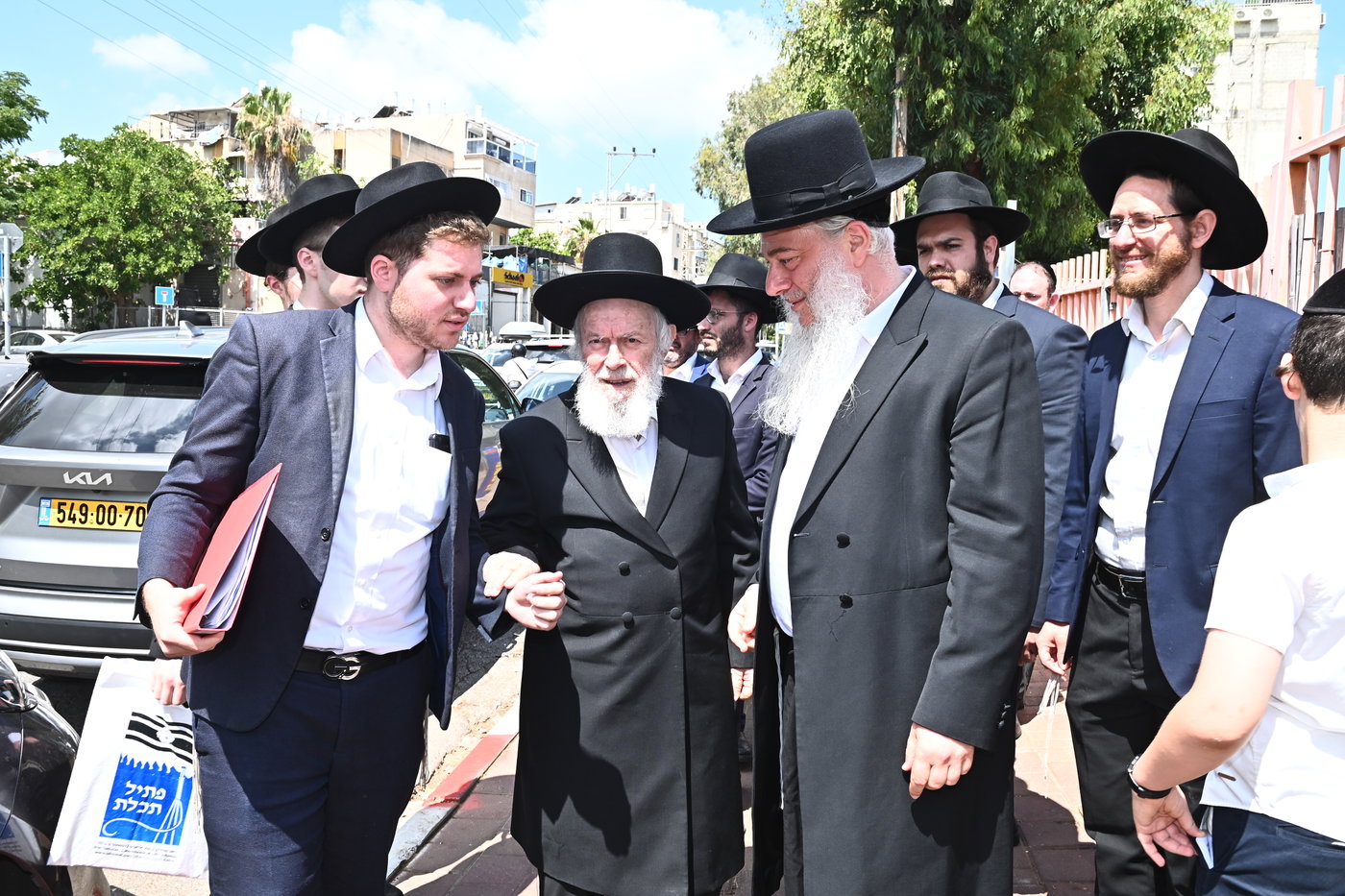 מעמד הכתרת רבי אליעזר רוט