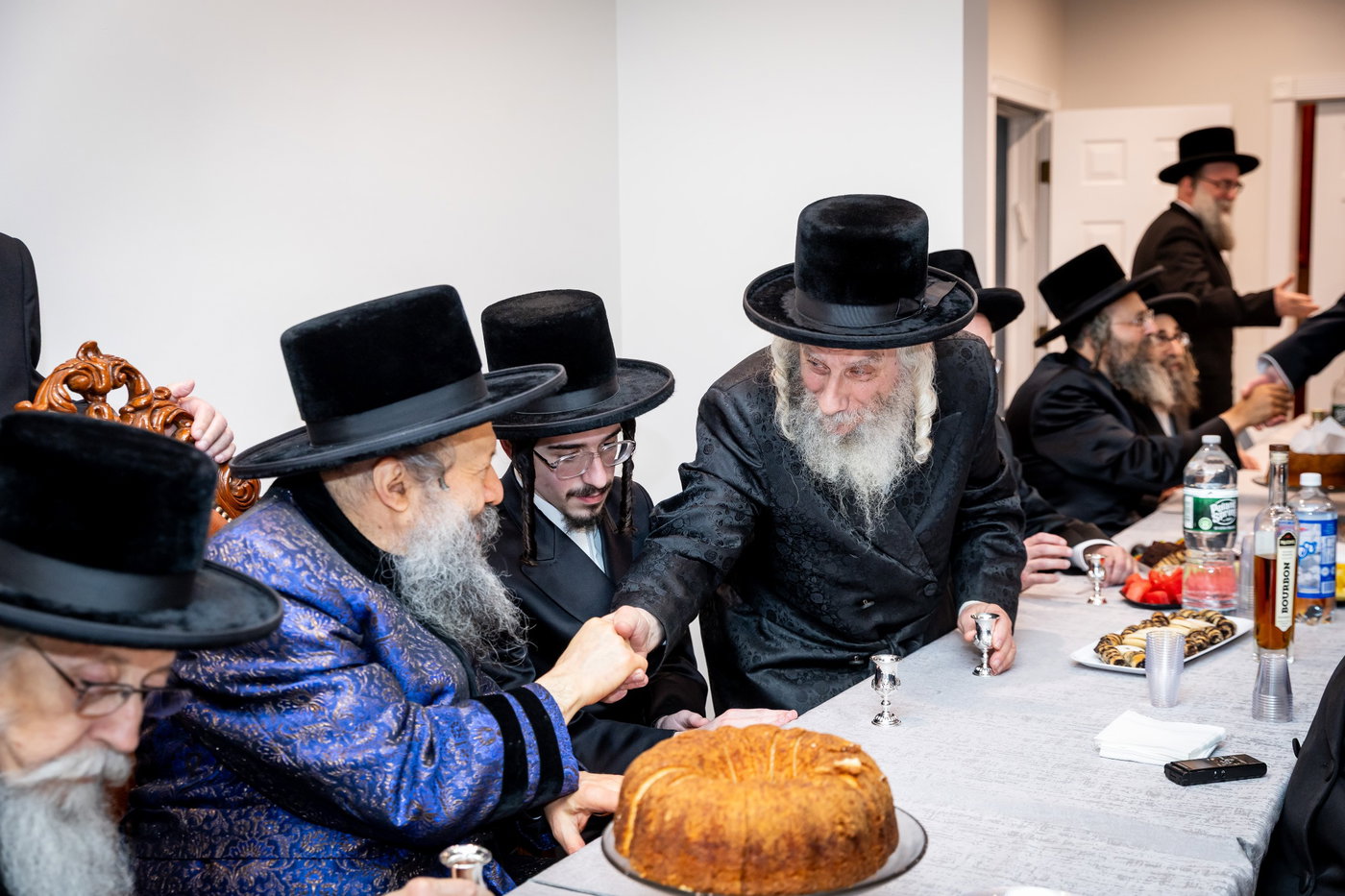 האדמו"ר מבאבוב 45 בביקור ביוניאן