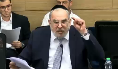 "אתם יורקים עלינו ואומרים שזה גשם": המתקפה של יעקב אשר נגד היועצת | צפו