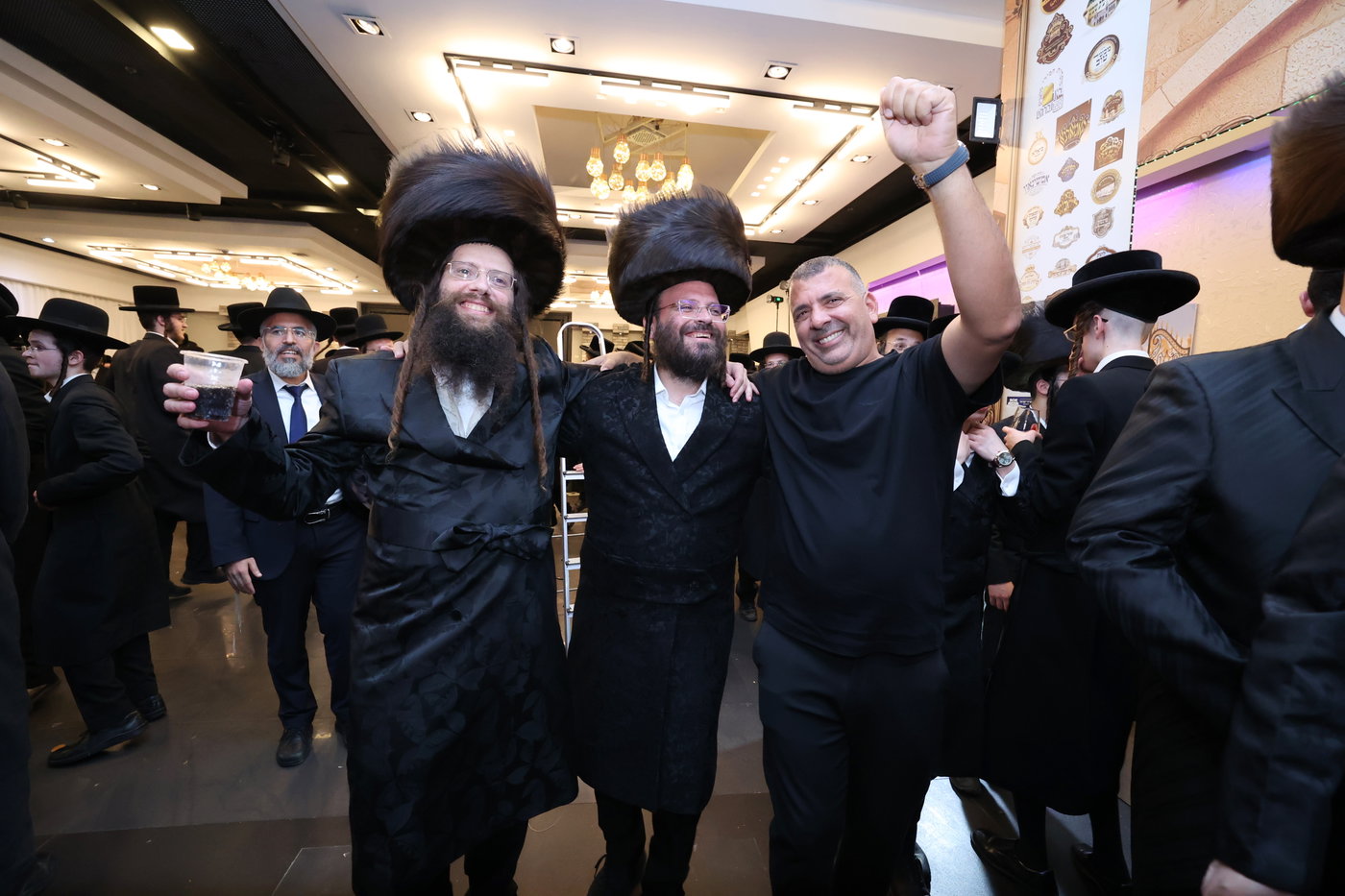 חתונת בנו של שמעון גולדברג