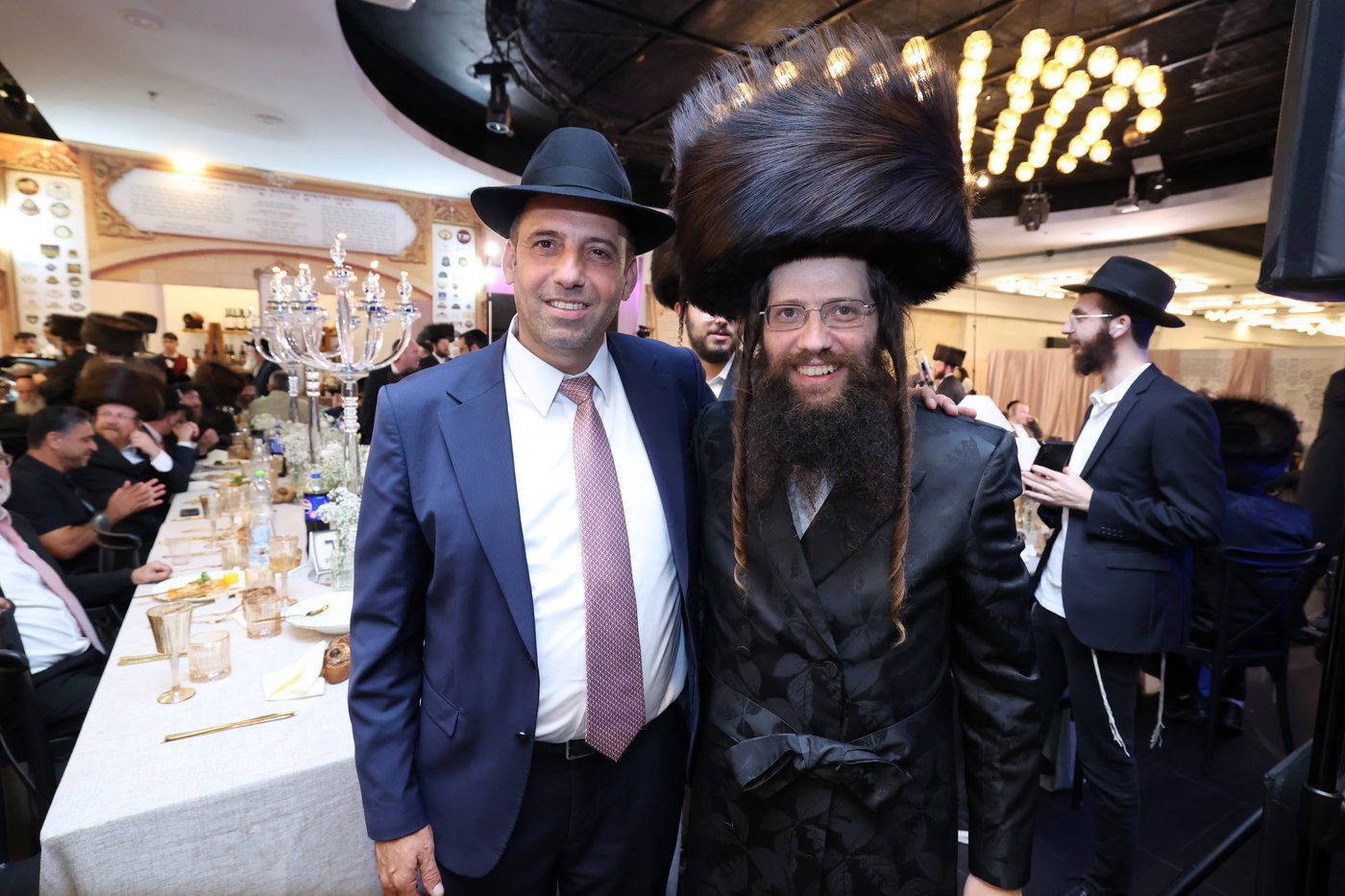 חתונת בנו של שמעון גולדברג