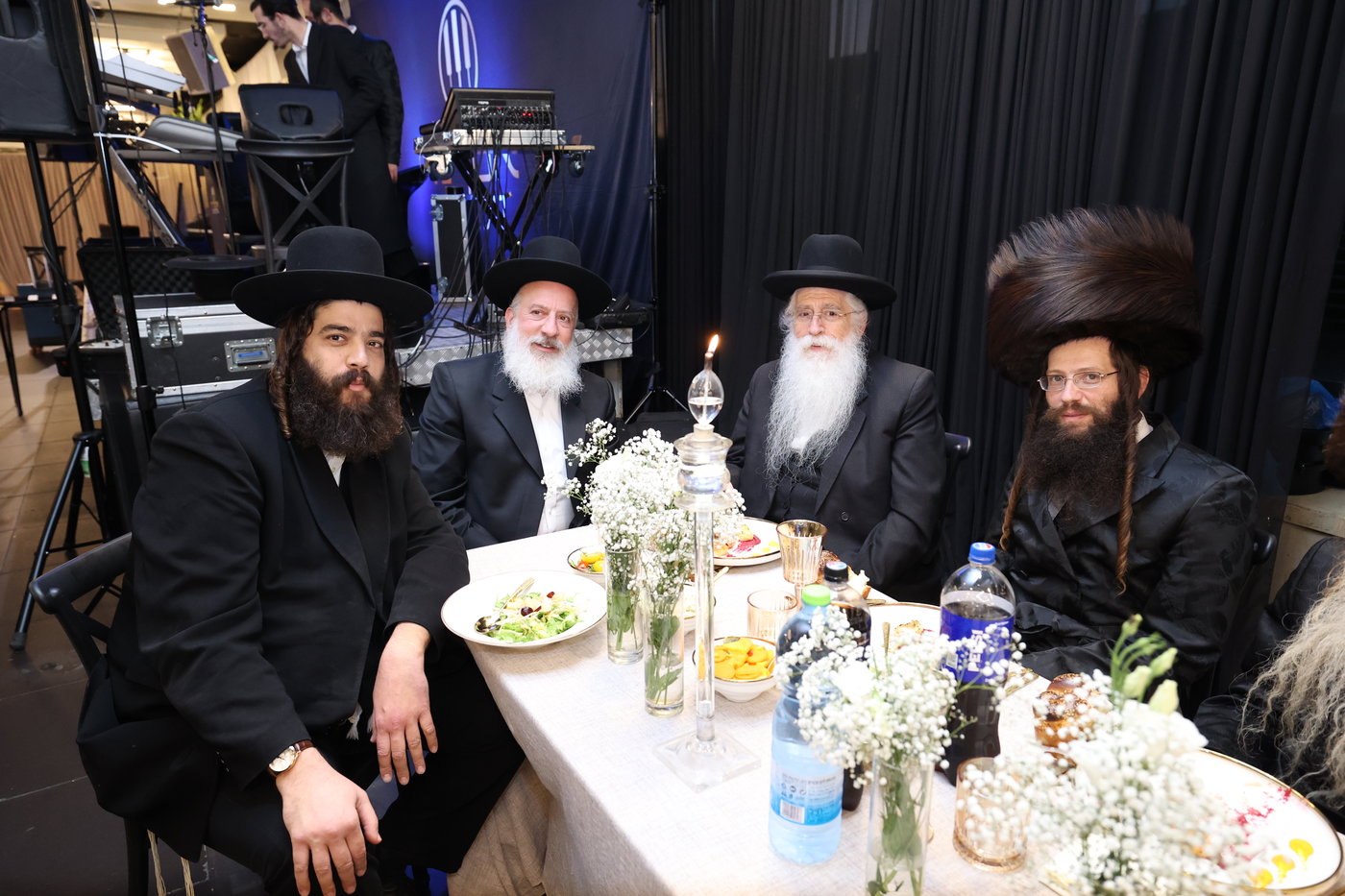 חתונת בנו של שמעון גולדברג
