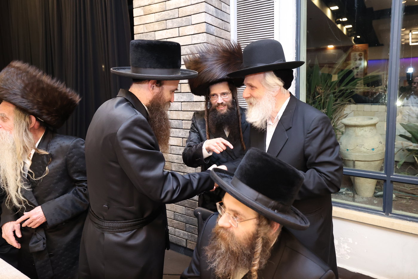 חתונת בנו של שמעון גולדברג