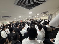 לאחר מעצרו של אחד הבחורים: כינוס חירום מיוחד התקיים בישיבת מיר | צפו