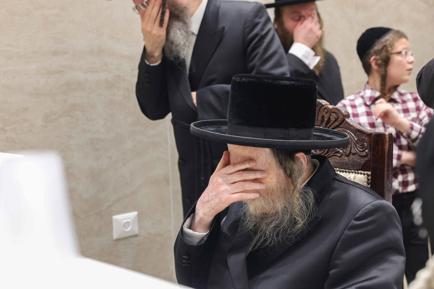 קביעת מזוזה ופתיחת השערים בערלוי בית שמש
