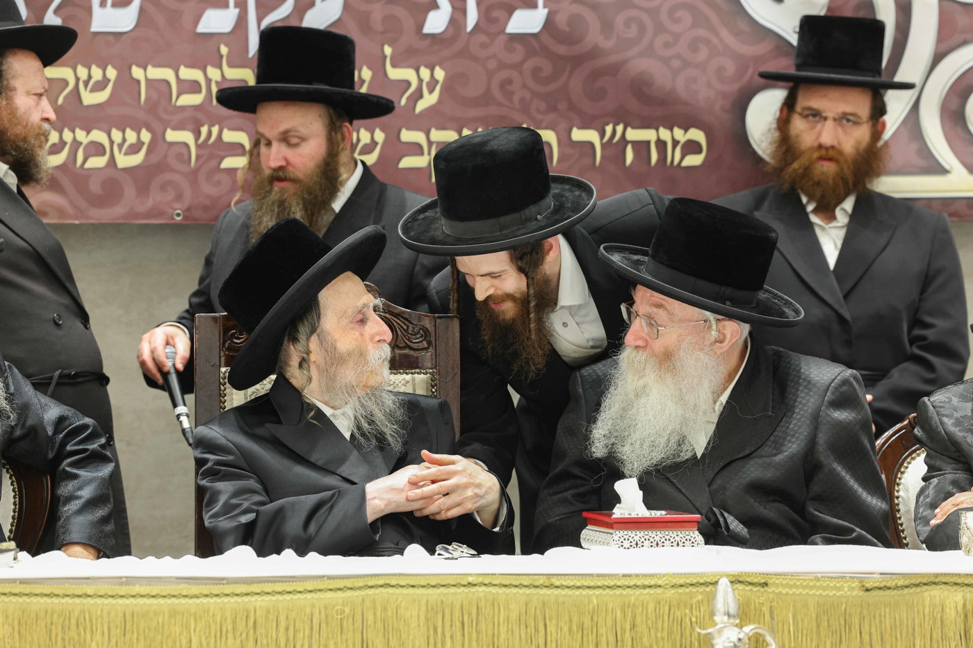 קביעת מזוזה ופתיחת השערים בערלוי בית שמש