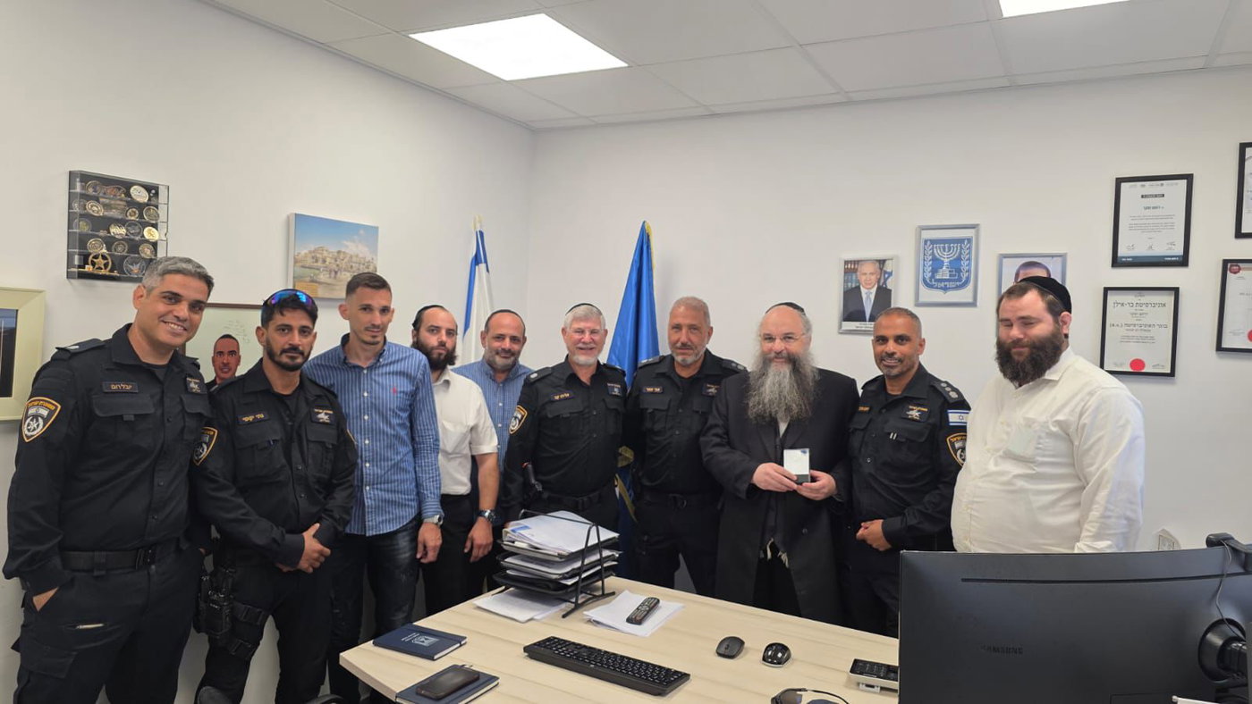 ראשי ארגון זק"א בפגישת עבודה מיוחדת עם צמרת הפיקוד של תחנת 'לב תל אביב'