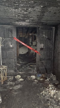 בנות חרדיות קפצו מחלונות הקומה השנייה ברגע האחרון; הבית עלה בלהבות