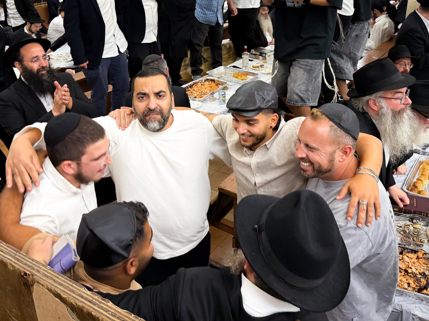 שורד השבי יוסף חיים אוחנה בנאום מצמרר ב-770: "היינו שם 6 אנשים"
