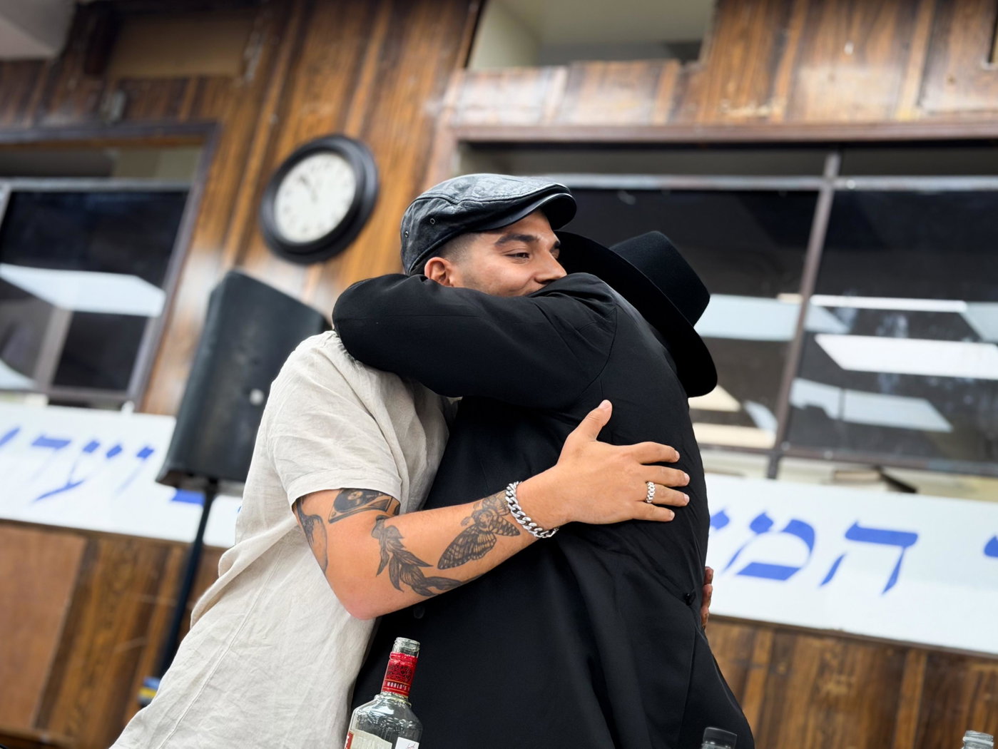 שורד השבי יוסף חיים אוחנה בנאום מצמרר ב-770: "היינו שם 6 אנשים"