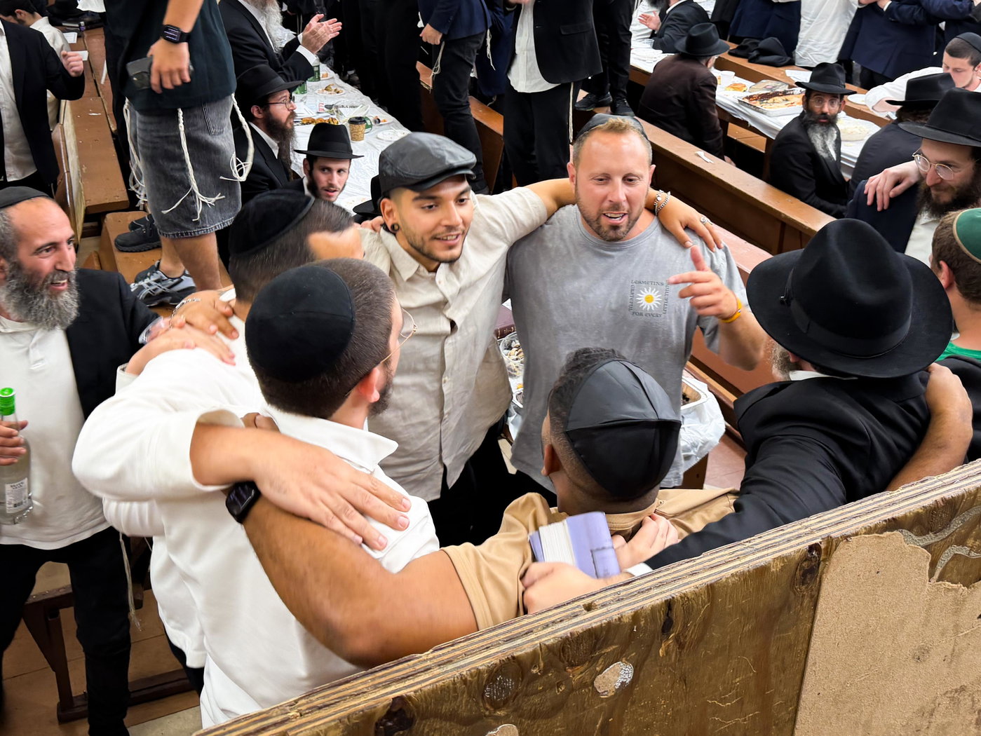 שורד השבי יוסף חיים אוחנה בנאום מצמרר ב-770: "היינו שם 6 אנשים"