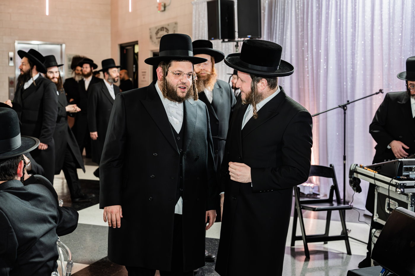 מסיבת שבע הברכות בסאטמר לכבודו של ר' חיים שלמה פישר