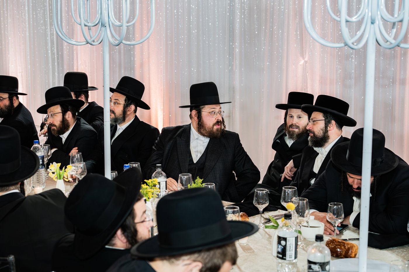 מסיבת שבע הברכות בסאטמר לכבודו של ר' חיים שלמה פישר