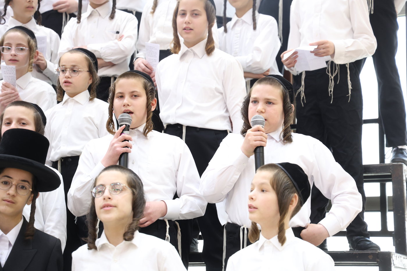 מסיבת חומש בדושינסקיא