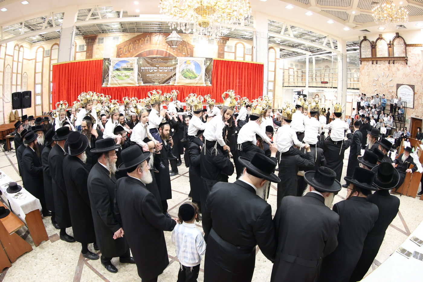 מסיבת חומש בדושינסקיא