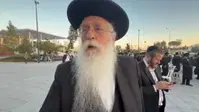 "קריעה צריך לעשות": פרוש מגיב בחריפות במחאת חסידי ויז'ניץ מרכז