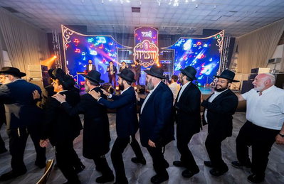תופעה בחב"ד: נהירה למשרות הוראה; "אצלנו אין מורים - רק שלוחי חינוך"
