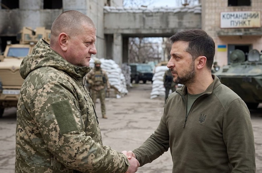 מרד הגנרלים: המפקד שהציל את אוקראינה יוצא להדיח את זלנסקי בקלפי
