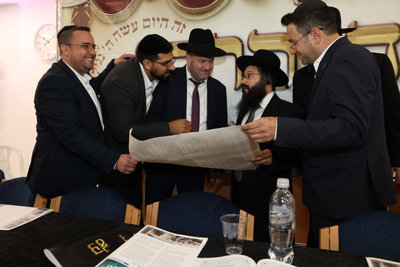 הכתרת הרב אריה לייב רביץ לרב קהילת "אנשי מעשה"