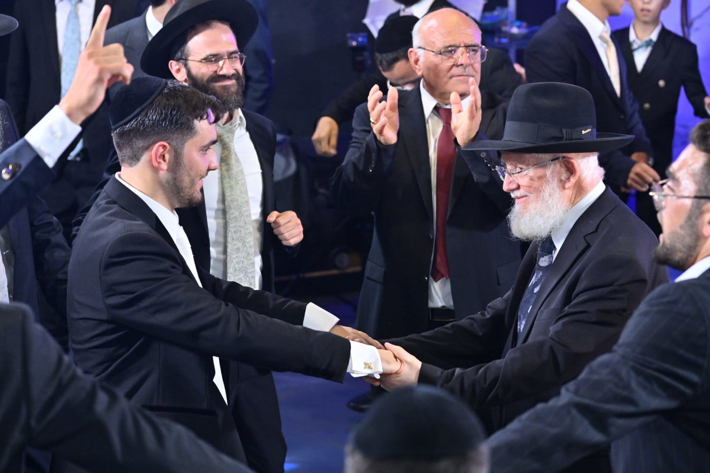 שמחת נישואי נכדת הגר"צ מאזוז