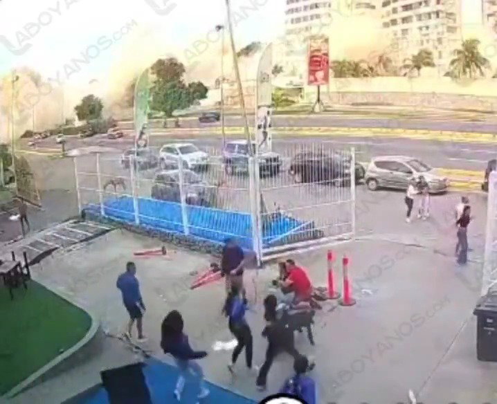 התיעוד מזווית אחרת. ארבעה בניינים קורסים