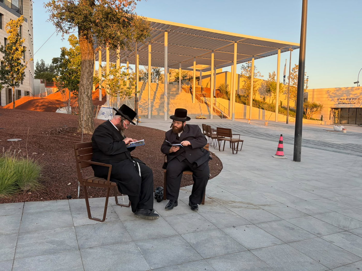 מחאת "זעקת התורה" מול משרדי היועמ"שית