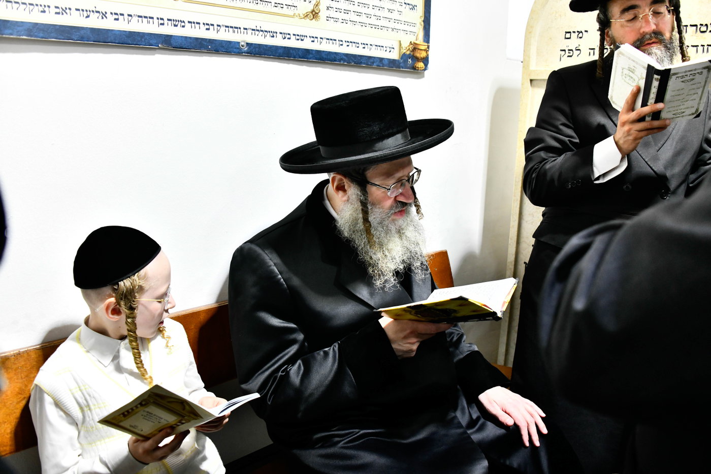 הילולא קדישא בקרעטשניף