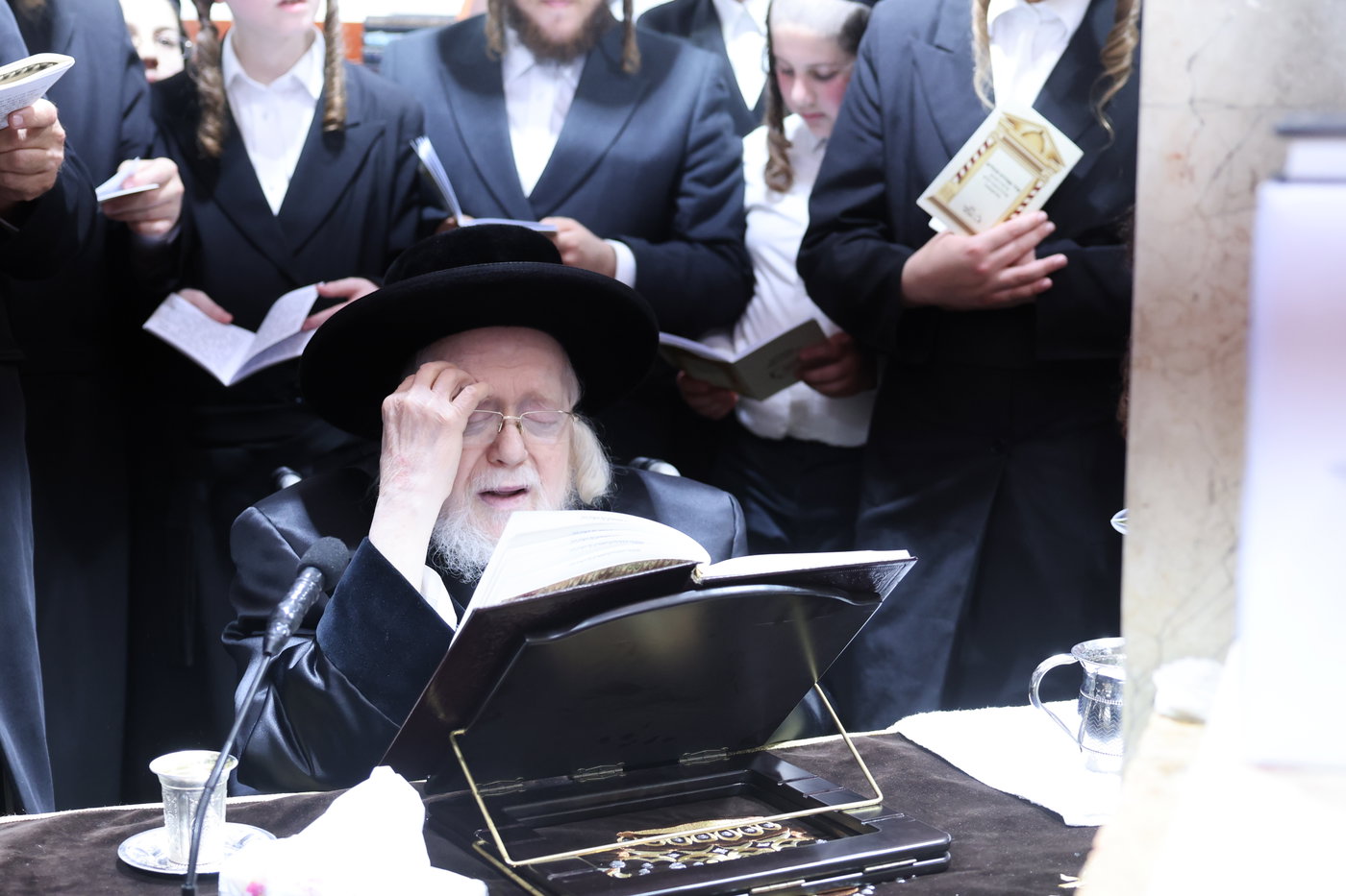 הילולא קדישא בקרעטשניף