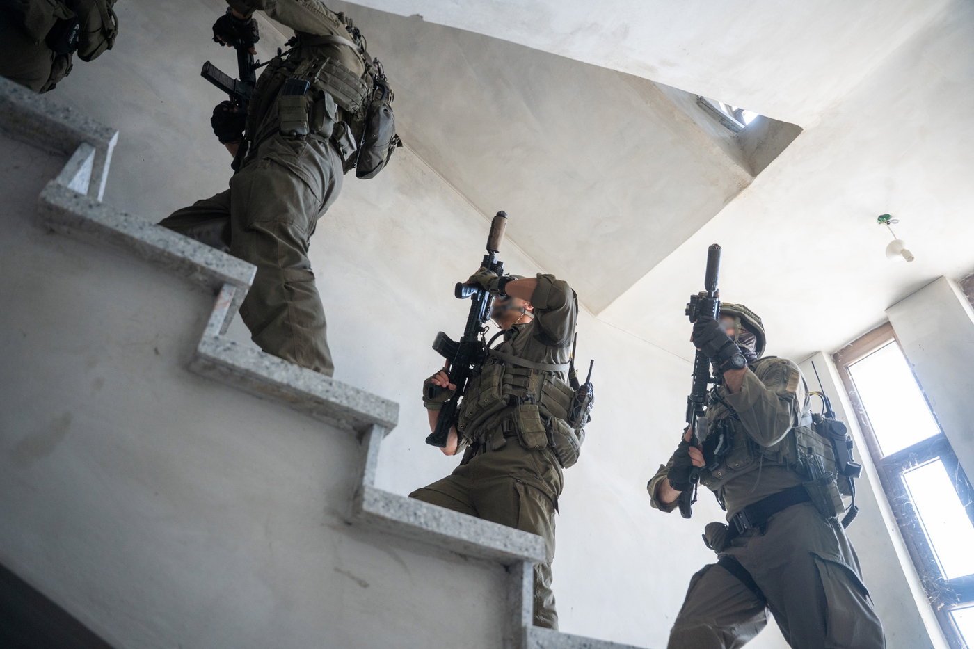 מבצע בשומרון: 8 מבוקשים נעצרו בכפר הפלסטיני אחרי התקרית עם החסידים