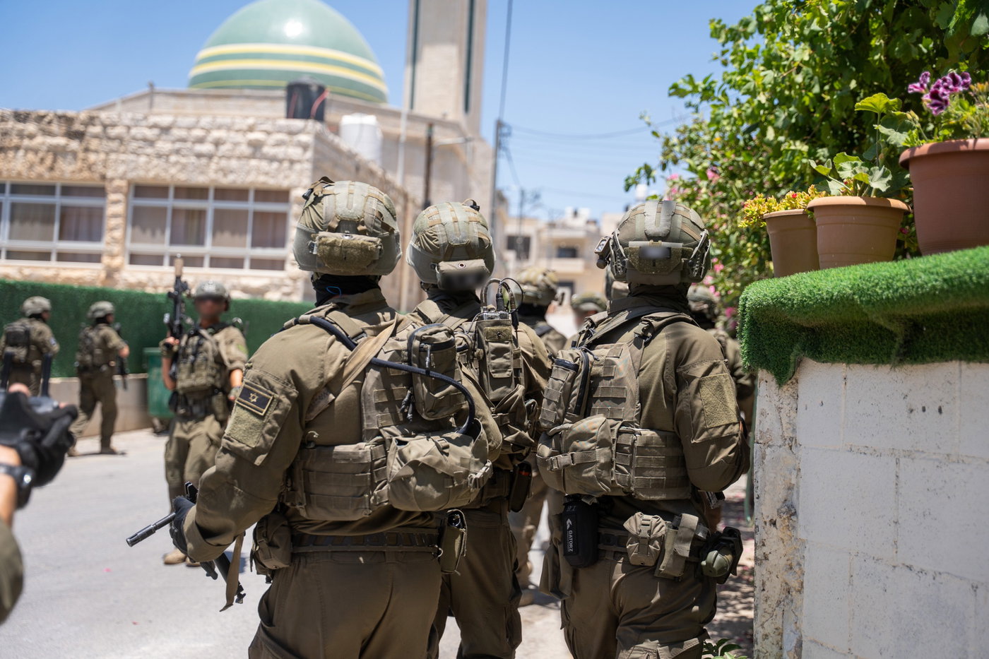מבצע בשומרון: 8 מבוקשים נעצרו בכפר הפלסטיני אחרי התקרית עם החסידים