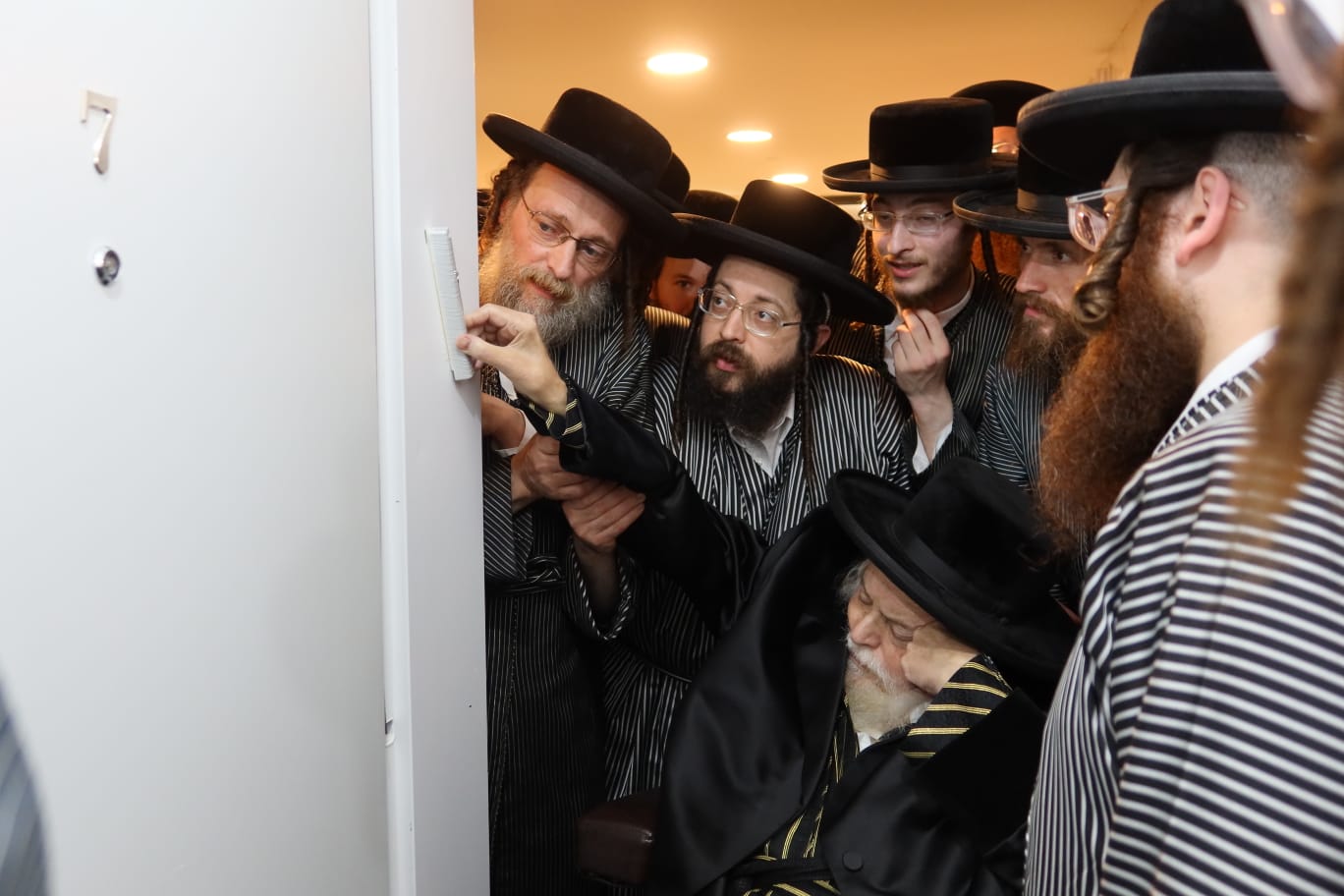 האדמו"ר מתולדות אברהם יצחק ב'הר יונה'