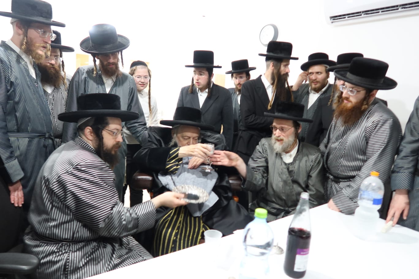 האדמו"ר מתולדות אברהם יצחק ב'הר יונה'