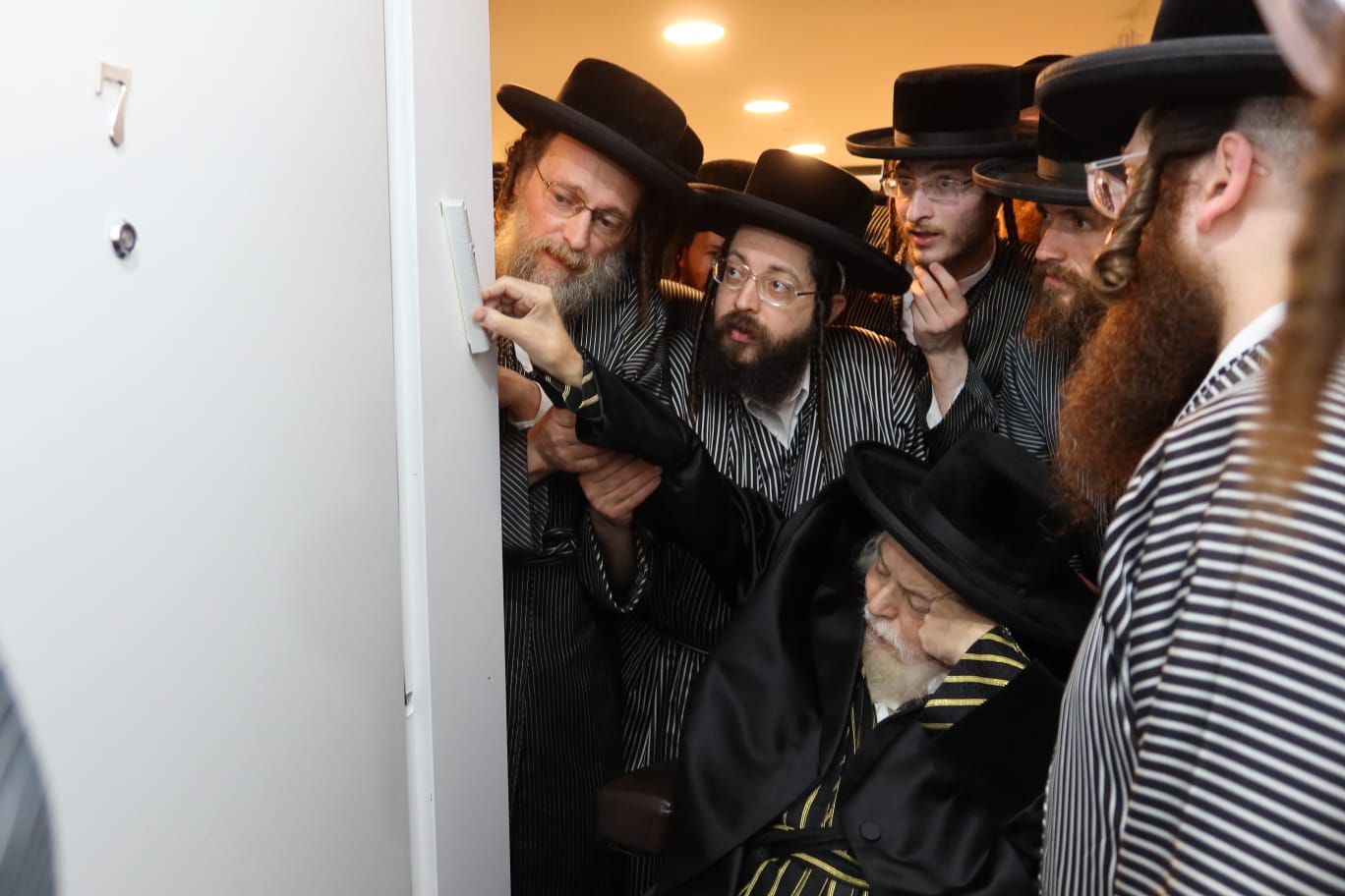 האדמו"ר מתולדות אברהם יצחק ב'הר יונה'