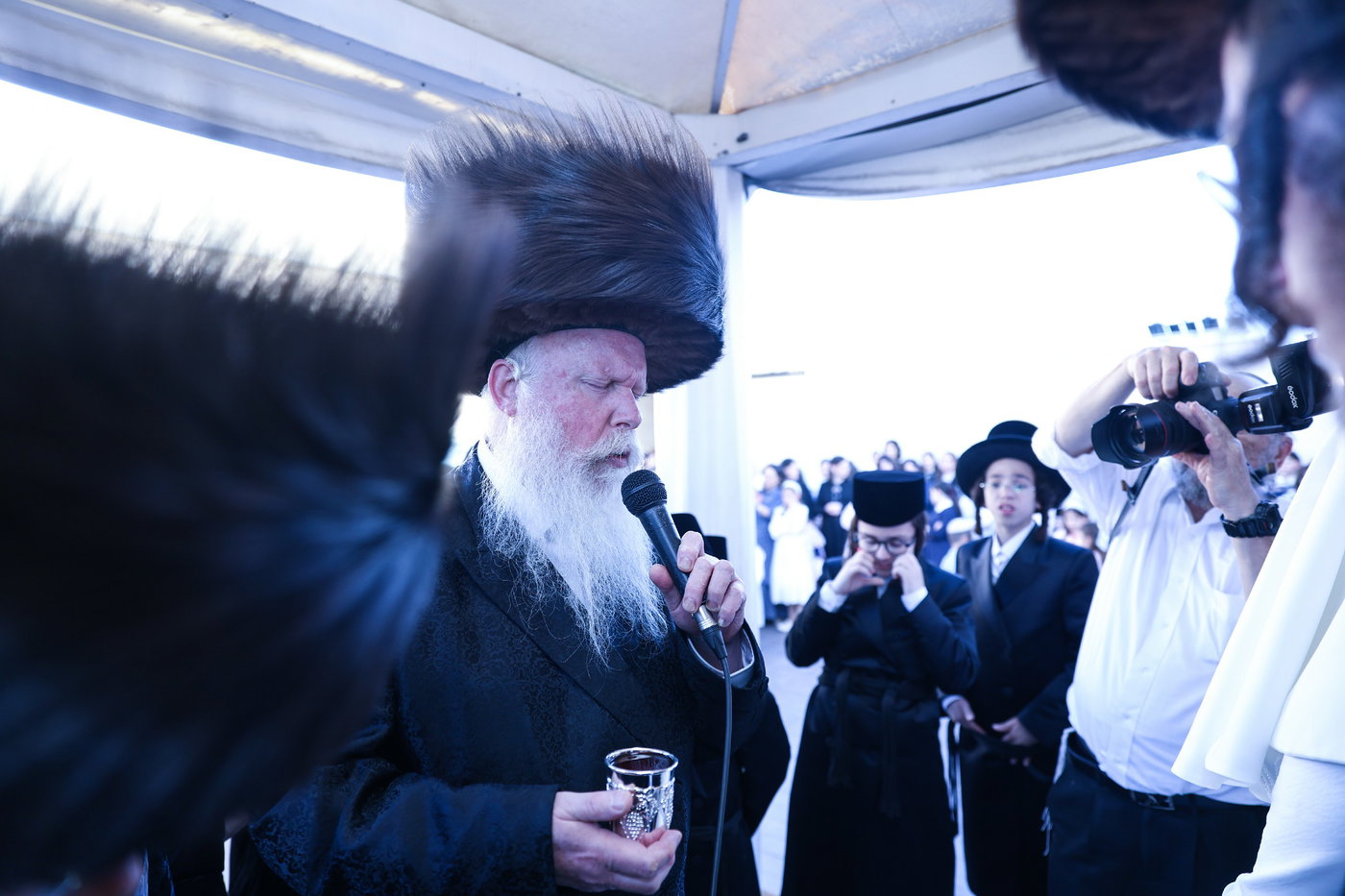 שמחת החתונה הגדולה, לנכדת האדמו"ר ממישקולץ