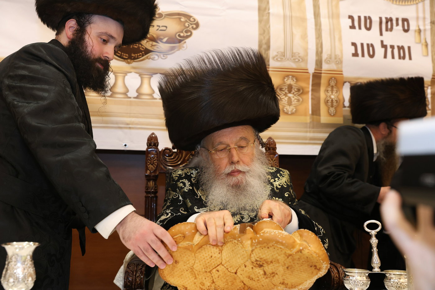 שמחת החתונה הגדולה, לנכדת האדמו"ר ממישקולץ
