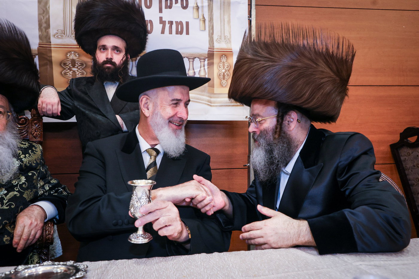 שמחת החתונה הגדולה, לנכדת האדמו"ר ממישקולץ