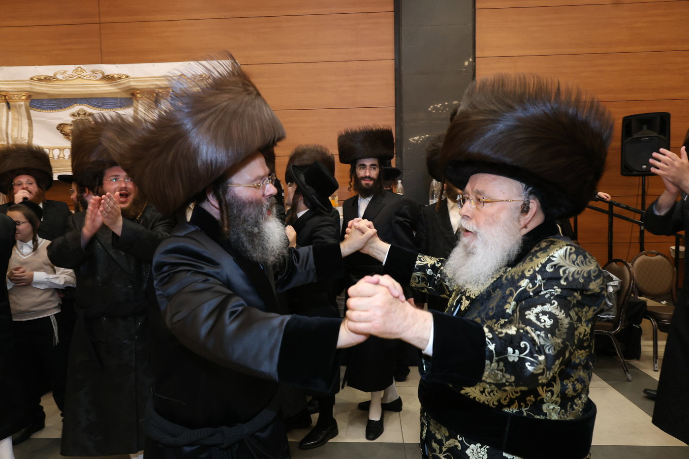 שמחת החתונה הגדולה, לנכדת האדמו"ר ממישקולץ
